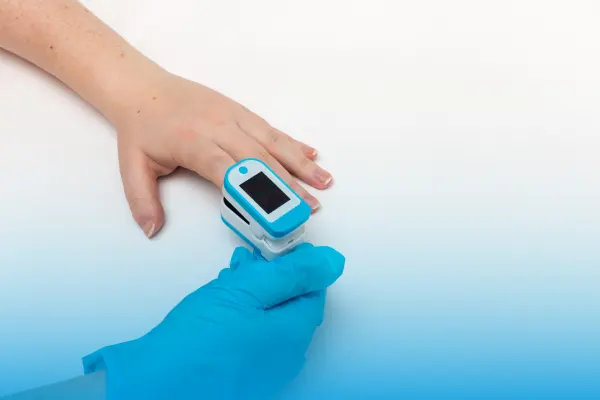 Pareja que sufre con la Apnea del Sueño